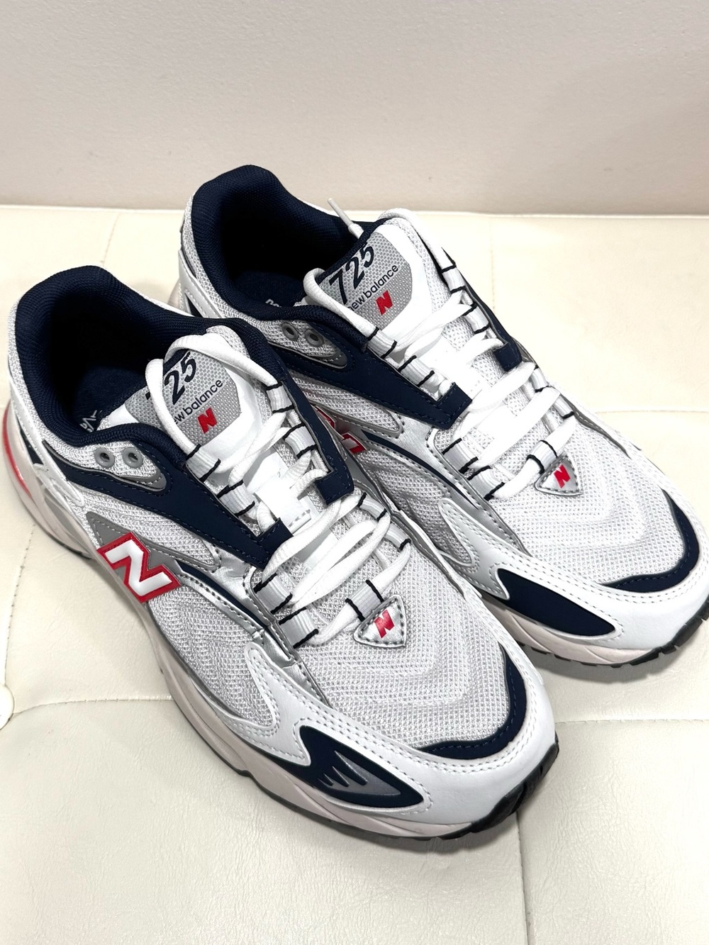 New Balance 725 White Navy Red Running Sneakers